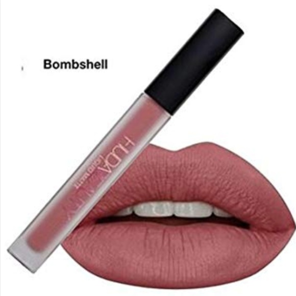 huda beauty bombshell lipstick